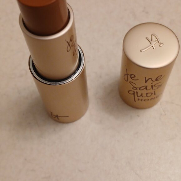 IT Cosmetics Je Ne Sais Quoi Anti-Aging Hydrating Lip Trio - Picture 7 of 7